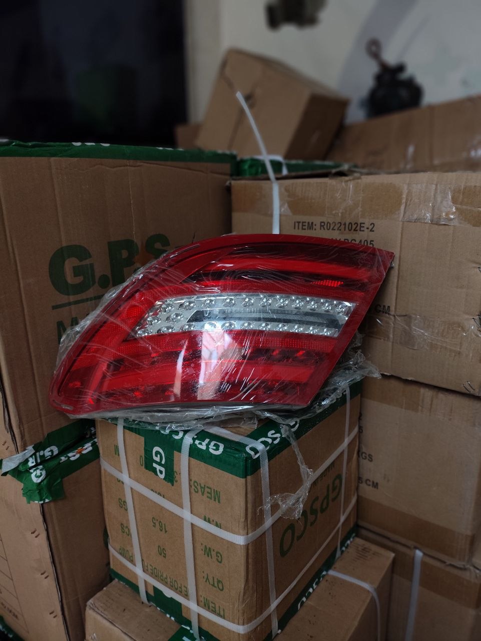 چراغ خطر عقب بنز C200 | مناسب مرسدس بنز C200 مدل 2017